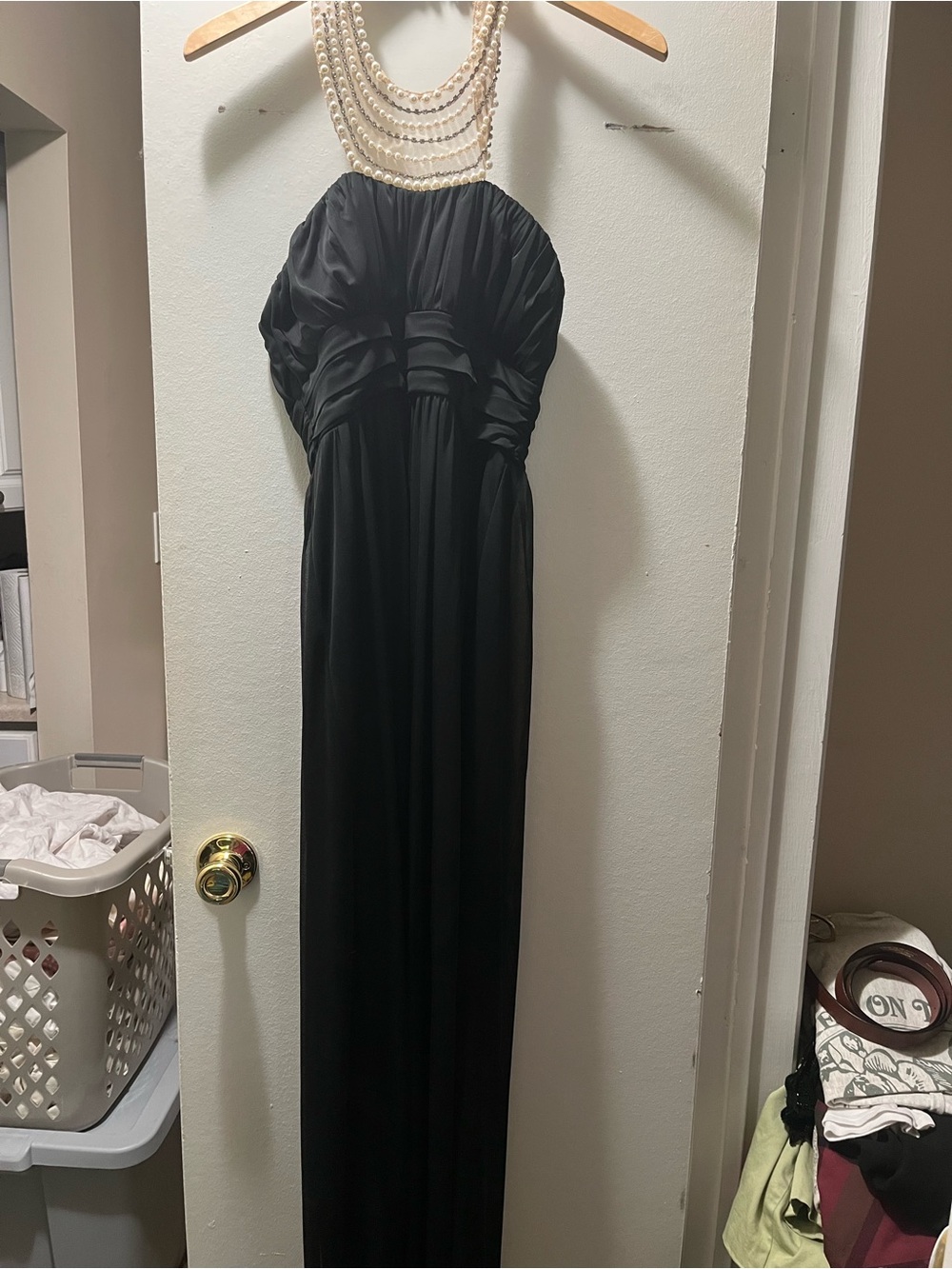 Women’s Beautiful Floor Length Black Dress With Attached Pearls